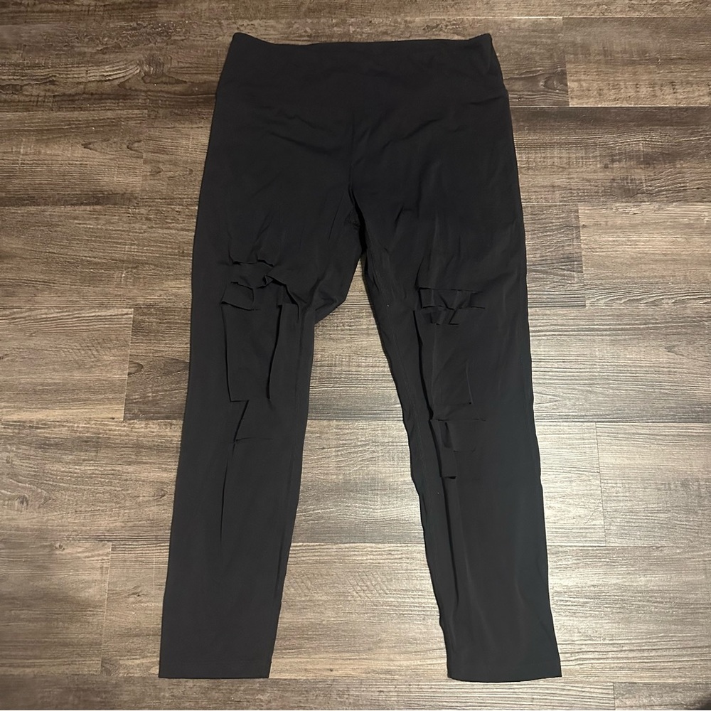 Zyia Black Slash Leggings